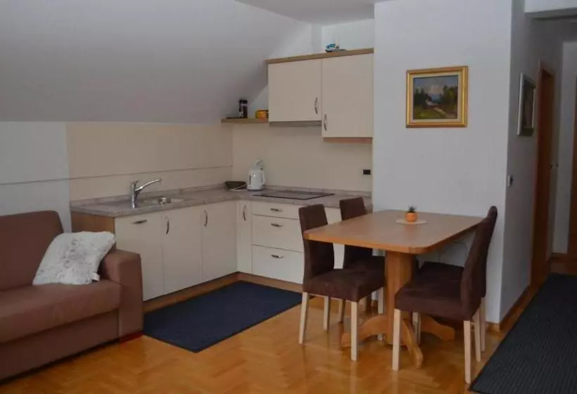 پانسیون Apartment Brumec