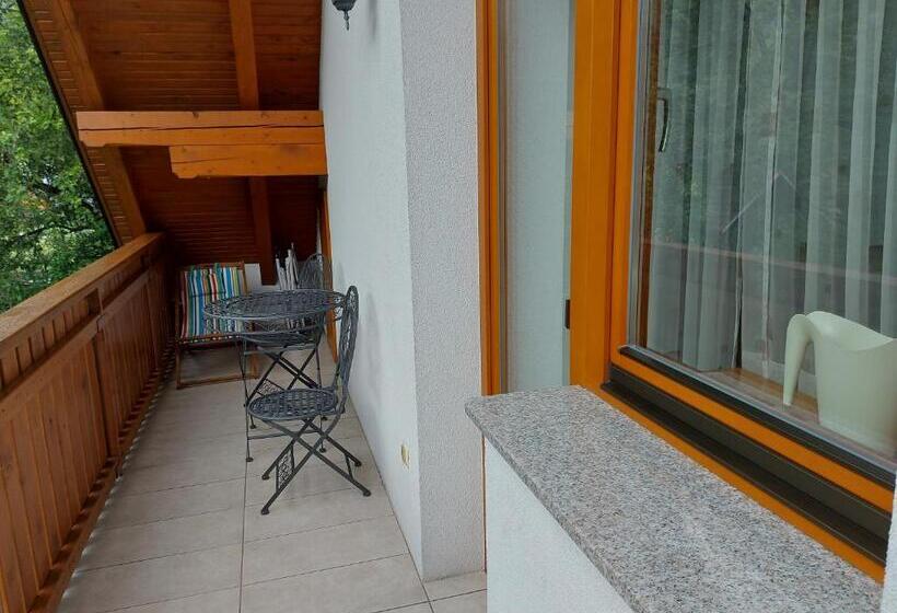 Pension Apartments And Rooms Martuljk