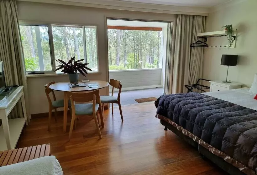 ペンション Elfin Hill Vineyard Accommodation