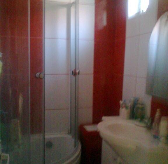 پانسیون Vila Emy Constanta