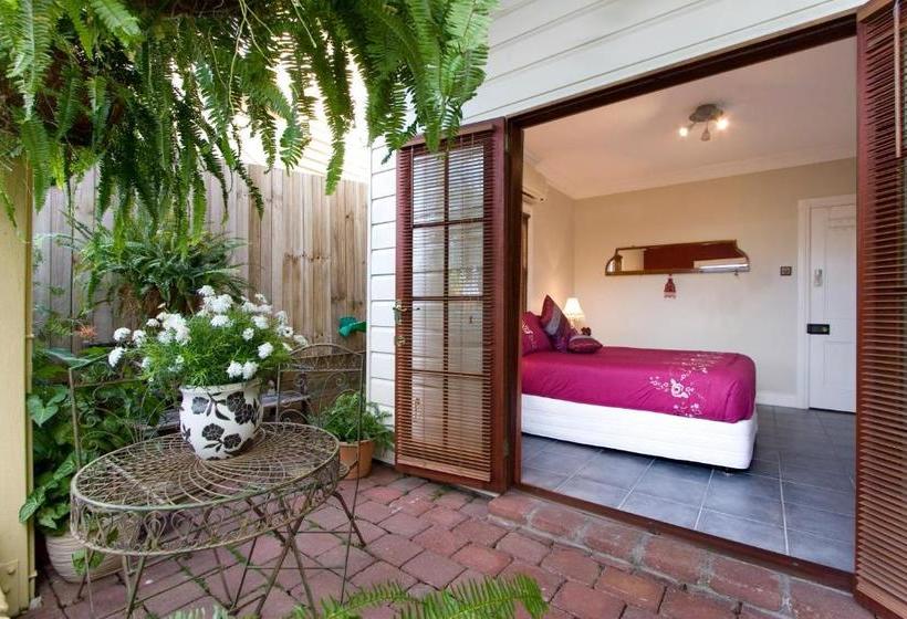 Swan Inn Bed And Breakfast