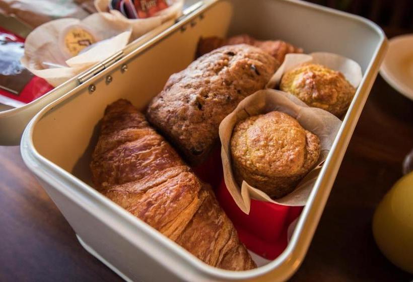 住宿加早餐  Wild Pacific Guest Suites