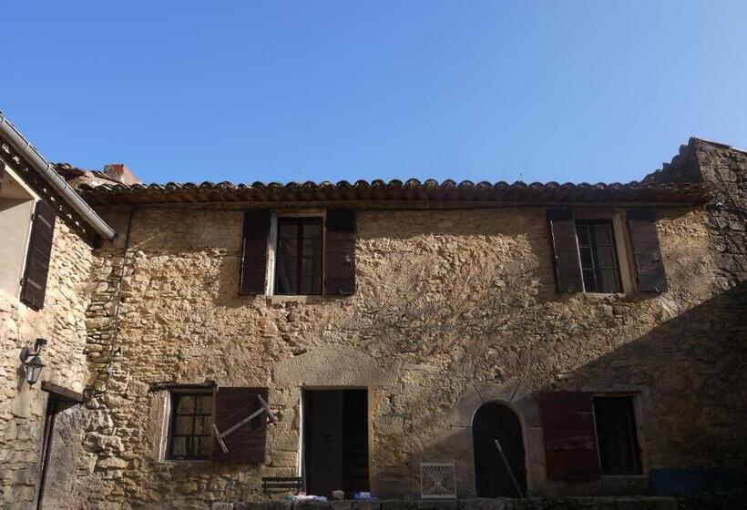 호스텔 Auberge Des Seguins