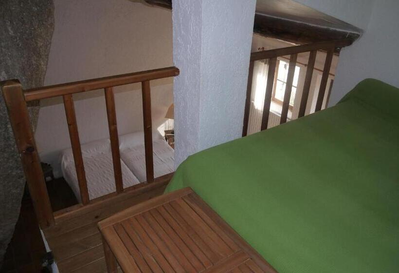 호스텔 Auberge Des Seguins