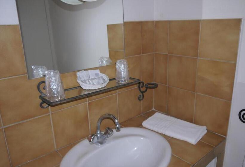 호스텔 Auberge Des Seguins