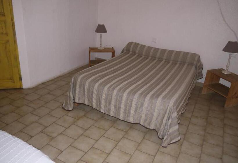 호스텔 Auberge Des Seguins