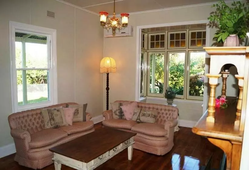 Eagles View Bed And Breakfast