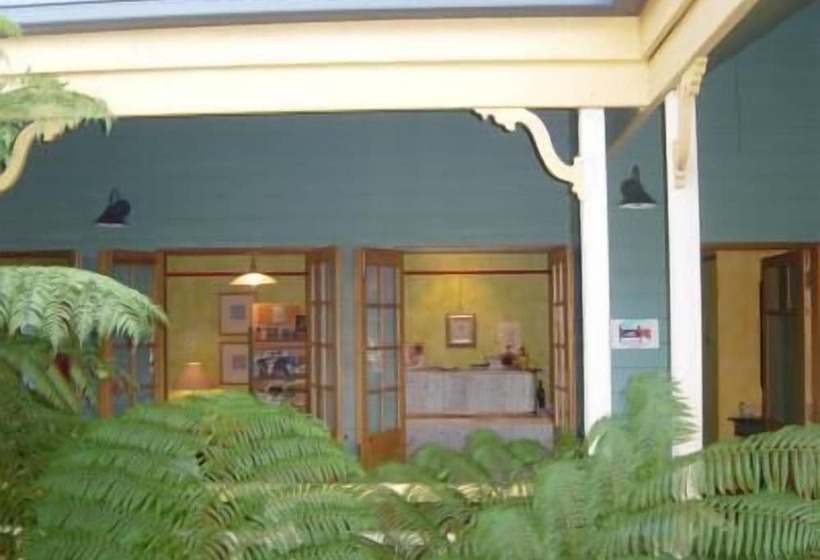 ベッドアンドブレックファースト The Spotted Chook