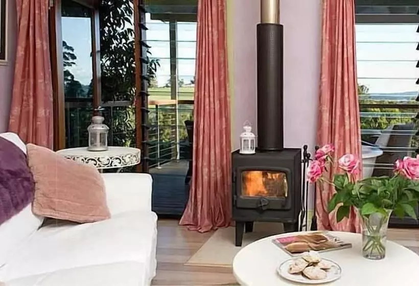 Aamiaismajoitus (B&B) The Spotted Chook