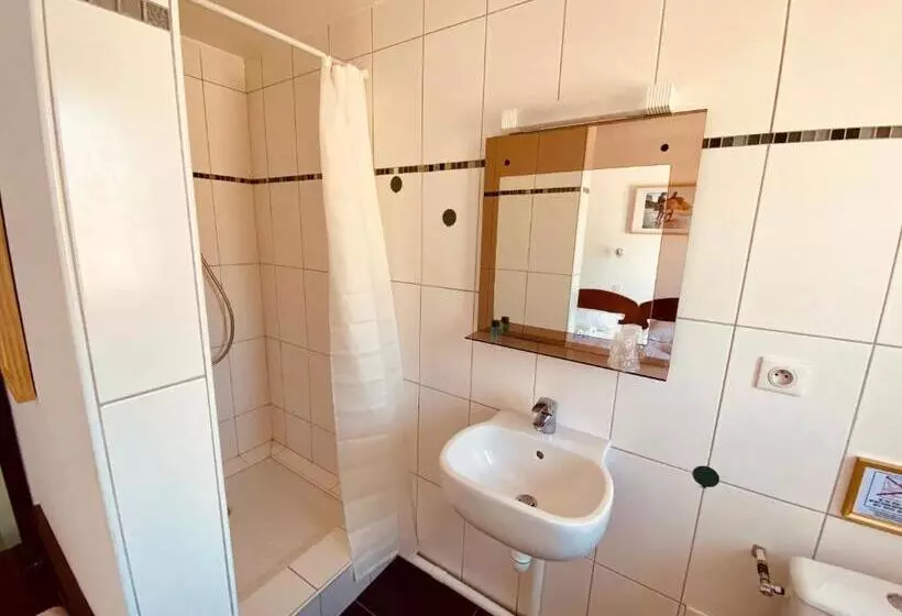 Hotelli Bistrot Fine