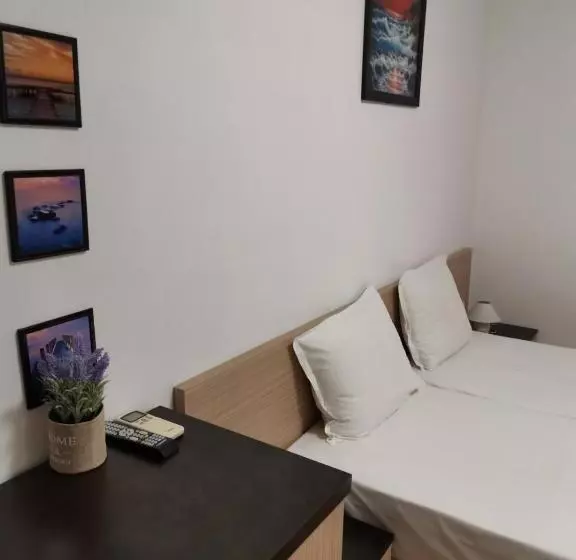 هتل къща за гости The Sunny Corner