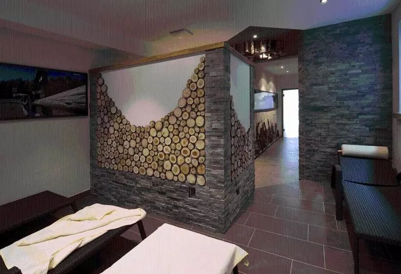 Hotelli Laerchenhain