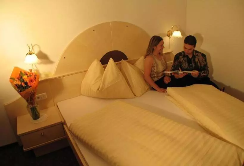 Hotelli Laerchenhain