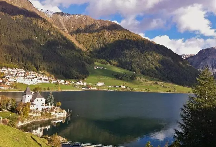 Hotelli Laerchenhain