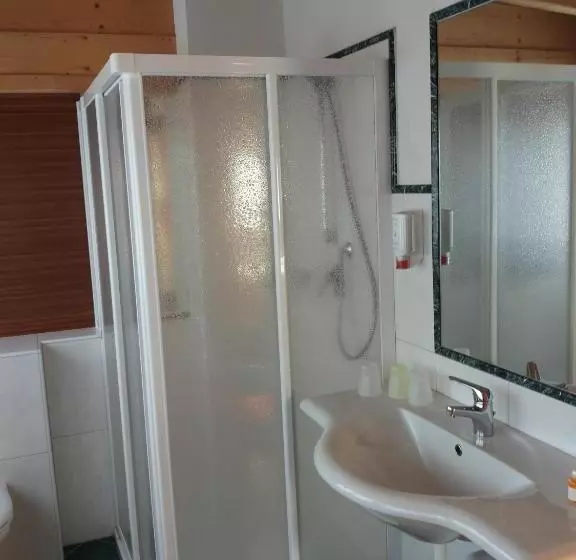 Hotelli Laerchenhain