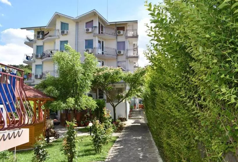 ホテル Morski Dar