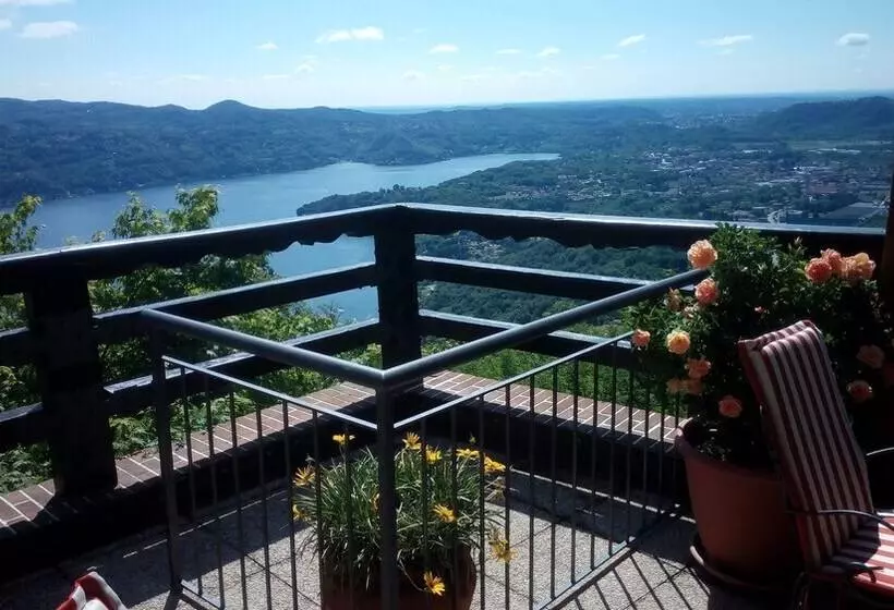 ホテル Panoramico Lago D Orta Adults Only