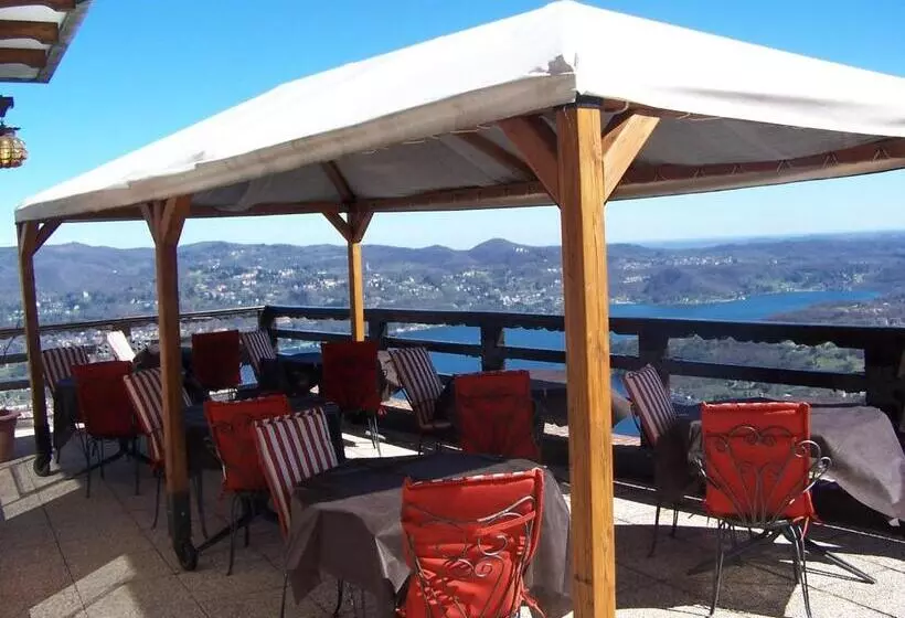 ホテル Panoramico Lago D Orta Adults Only