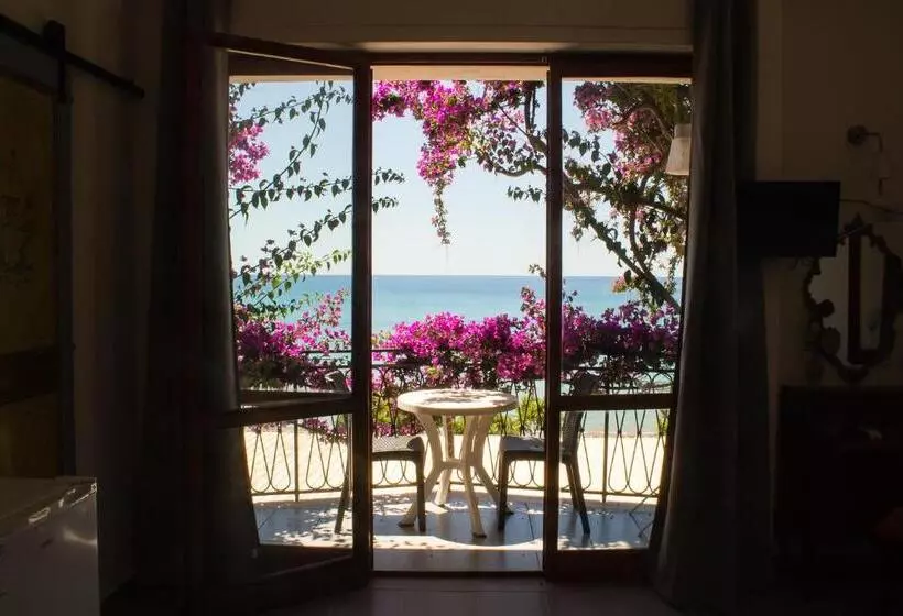 ホテル Villa Sarina