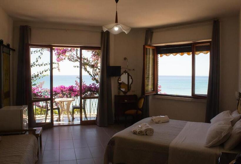 ホテル Villa Sarina