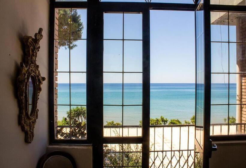 ホテル Villa Sarina