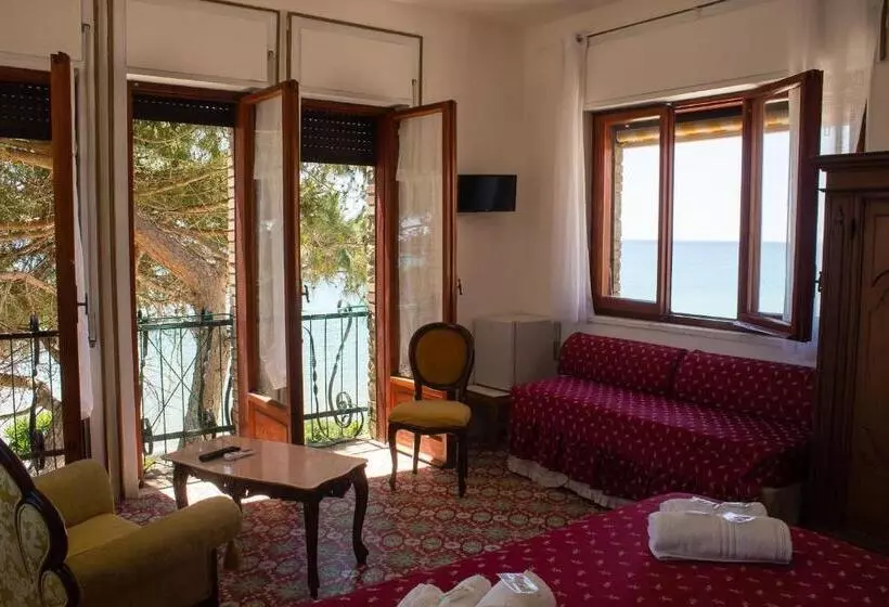 ホテル Villa Sarina