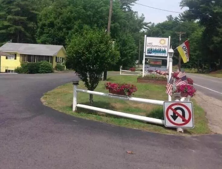 Lake Winnipesaukee Motel