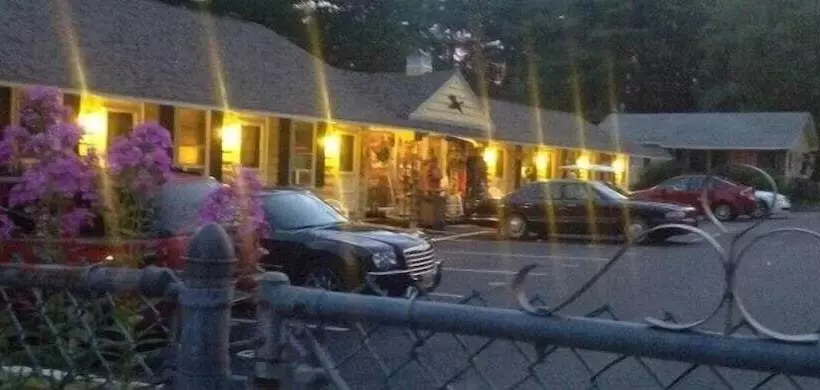 Lake Winnipesaukee Motel