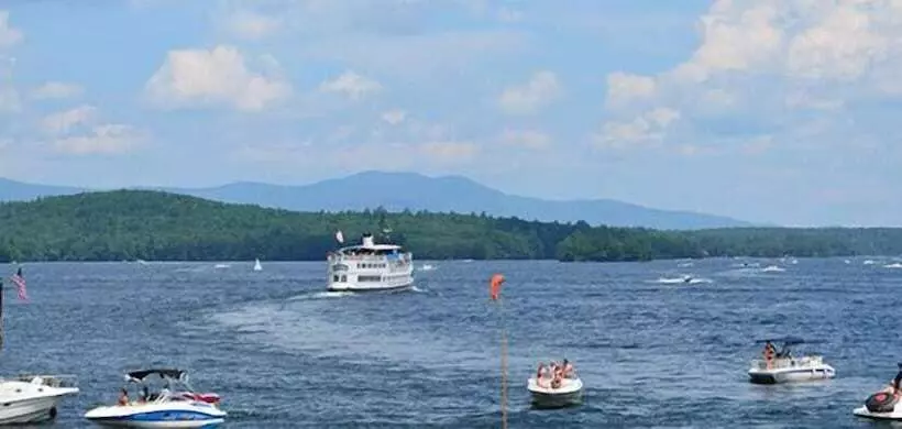 Lake Winnipesaukee Motel