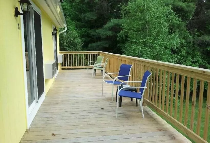 Lake Winnipesaukee Motel