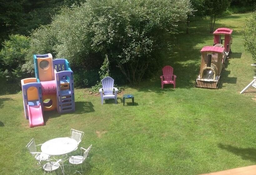 Lake Winnipesaukee Motel