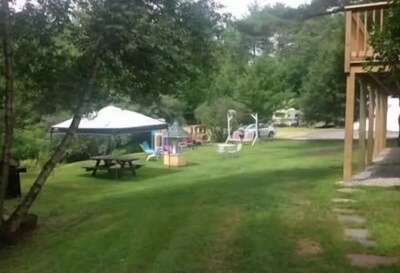 Lake Winnipesaukee Motel