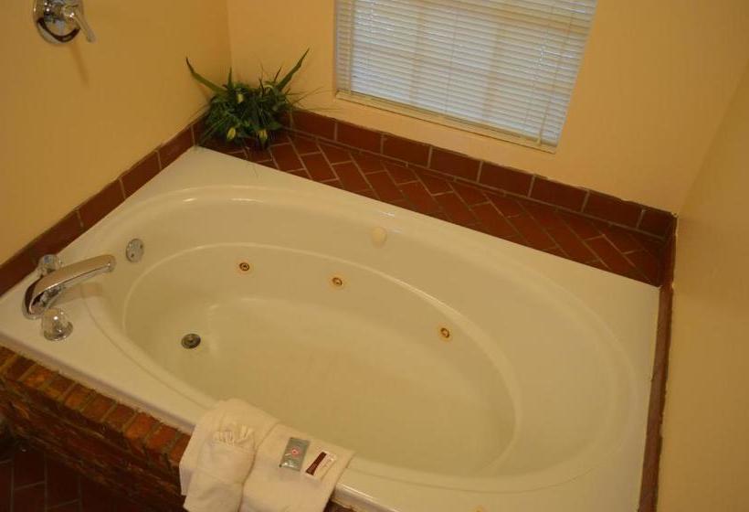 فندق على الطريق Ouachita Mountain Inn