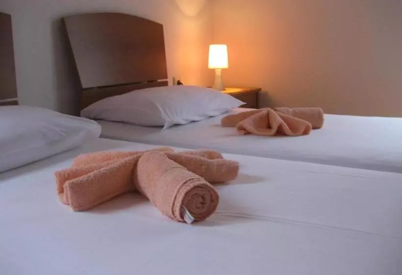 پانسیون Apartments Drobni Pijesak