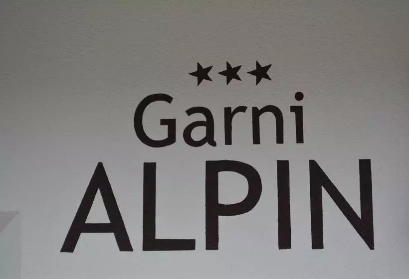 ペンション Garni Alpin