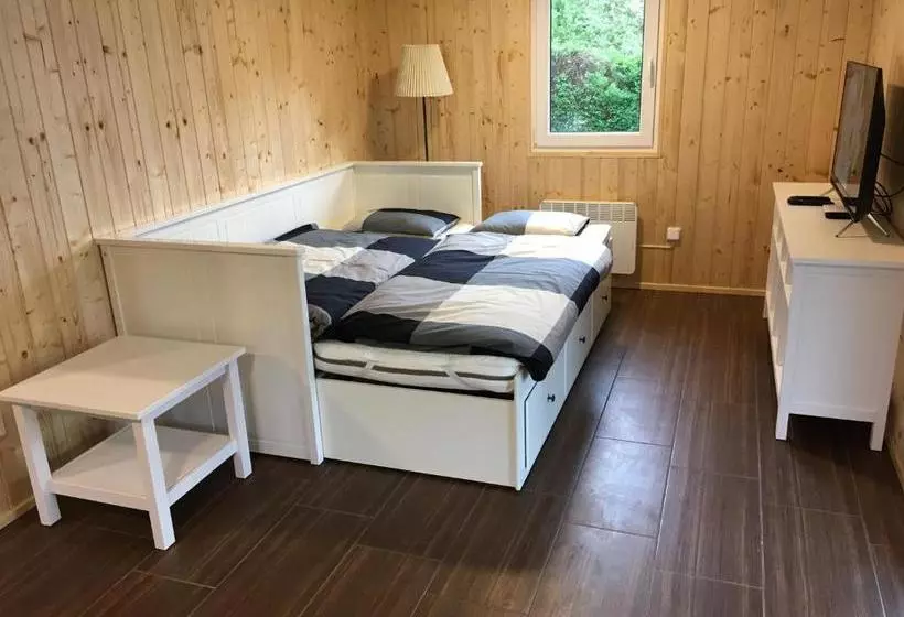 پانسیون Penzion Nike Trio Riviera