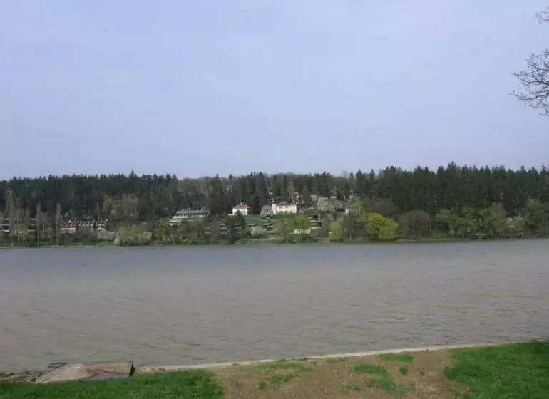 پانسیون Penzion Nike Trio Riviera