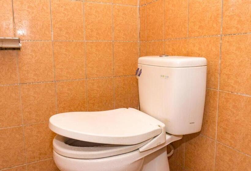 פנסיון Reddoorz Near Sentani Airport Jayapura