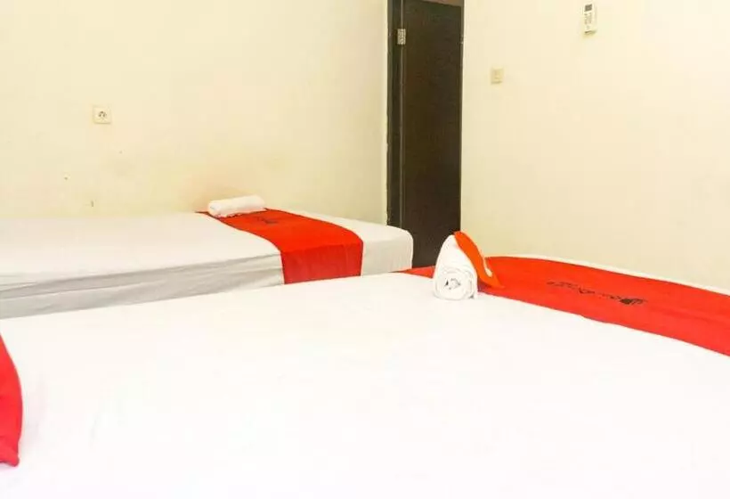 ペンション Reddoorz Near Sentani Airport Jayapura