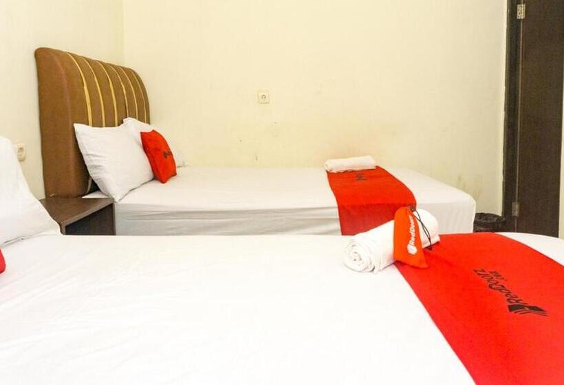 פנסיון Reddoorz Near Sentani Airport Jayapura