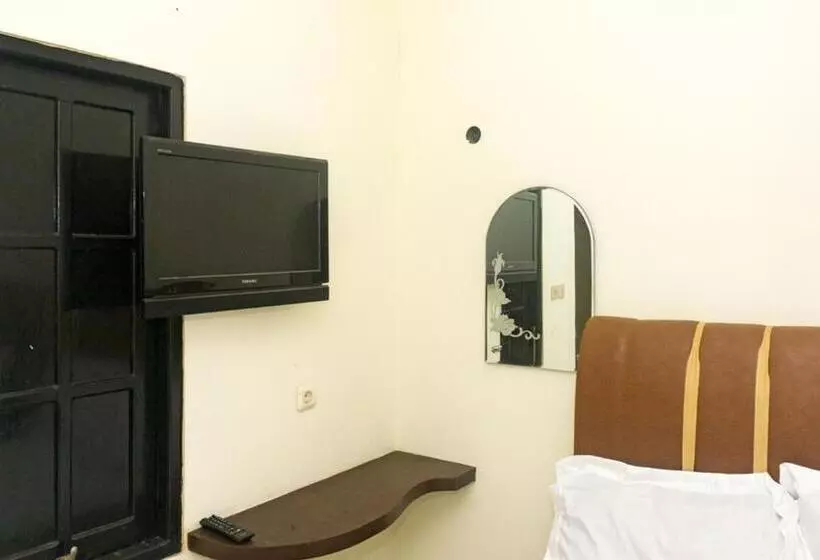 ペンション Reddoorz Near Sentani Airport Jayapura