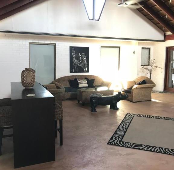 بنسيون Zebras Guesthouse