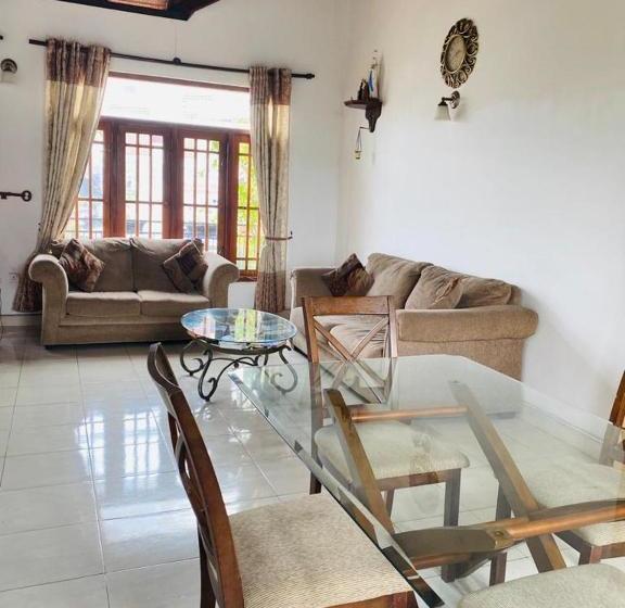 ホテル 360 Beach Residence