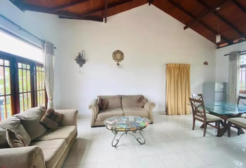 Hotelli 360 Beach Residence