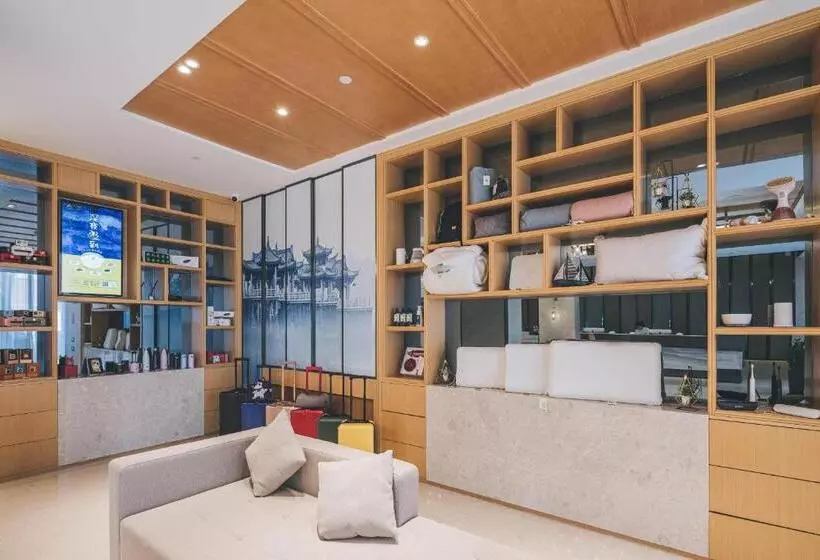 Hotelli Atour  Chaozhou Ancient City People Square