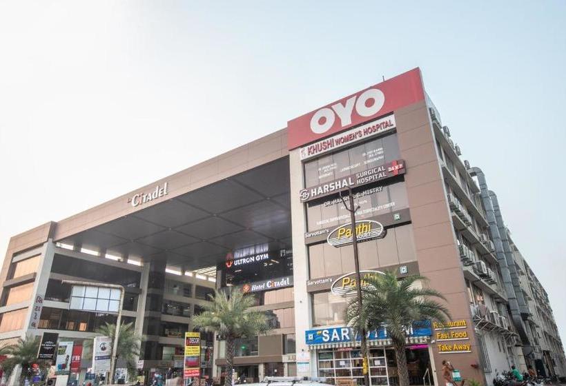 Hotell Vaccinated Staff Capital O 69251  Citadel 2