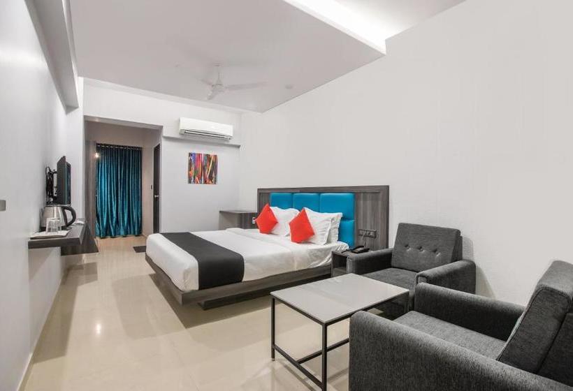 Hotell Vaccinated Staff Capital O 69251  Citadel 2