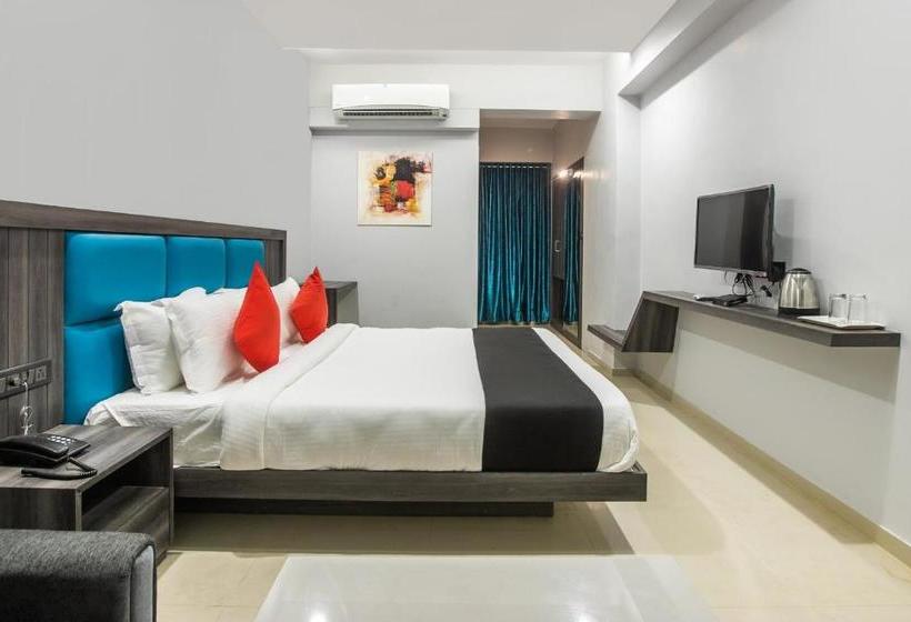 Hotell Vaccinated Staff Capital O 69251  Citadel 2