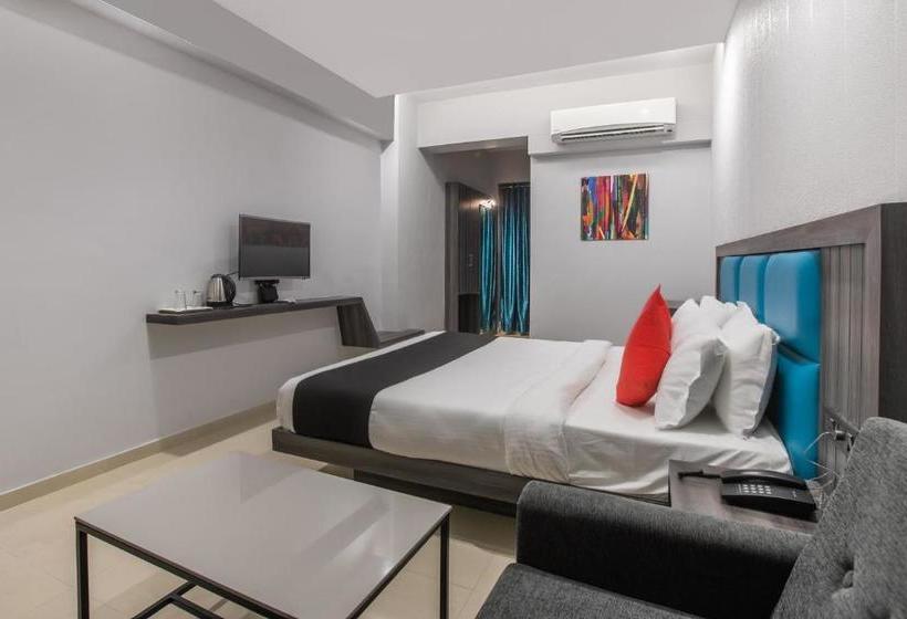 Hotell Vaccinated Staff Capital O 69251  Citadel 2