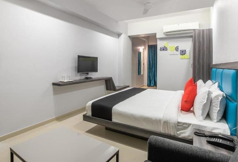 Hotell Vaccinated Staff Capital O 69251  Citadel 2